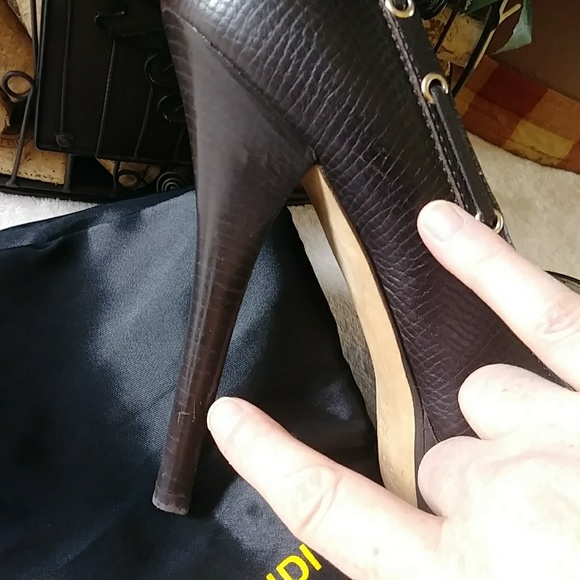 HP! SALE! FENDI Brwn Leather Platform Pump Heels - Picture 7 of 8